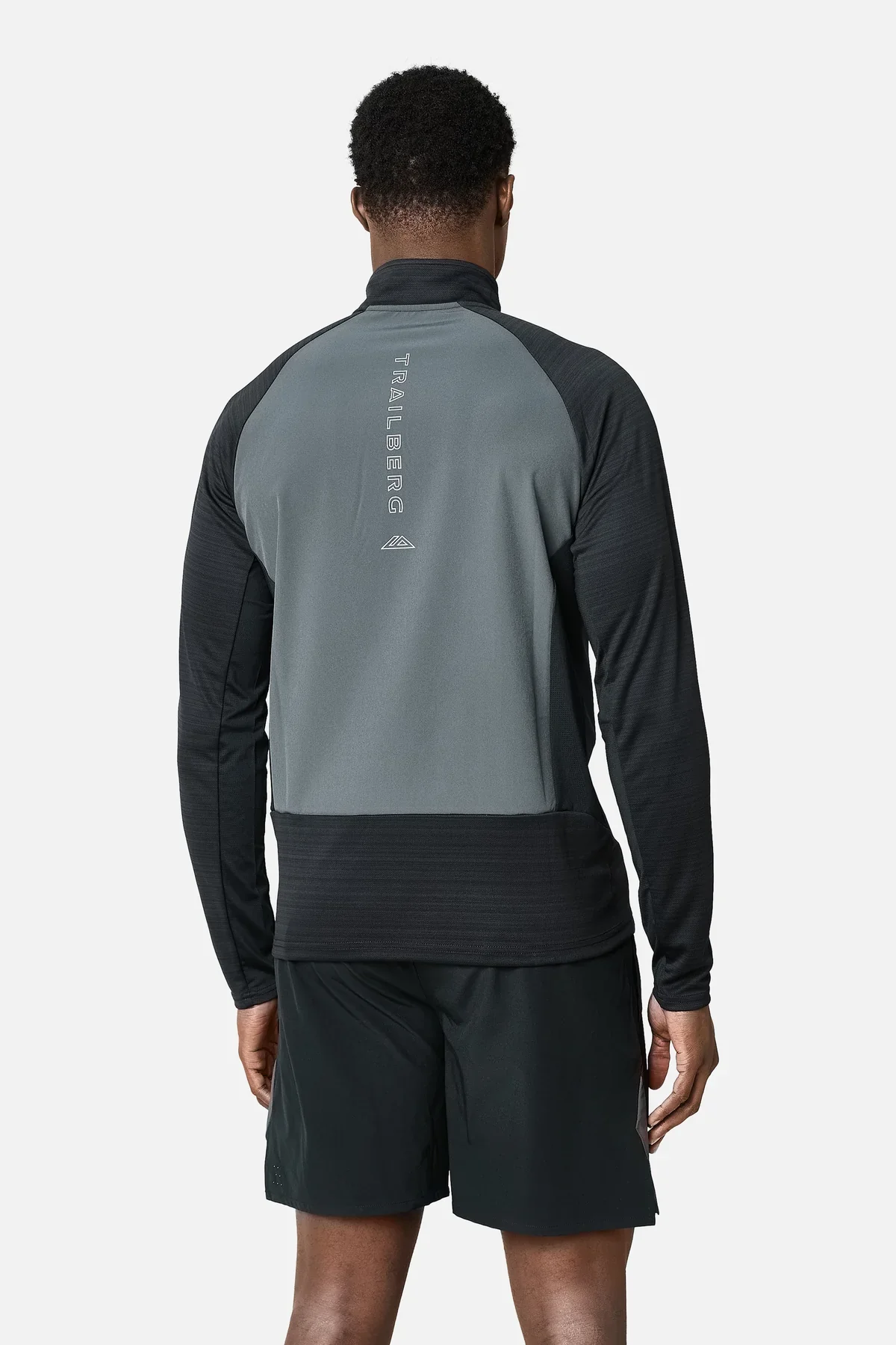 Trailberg SS26 Cloud Quarter Zip - Black / Volcano Grey - Image 3