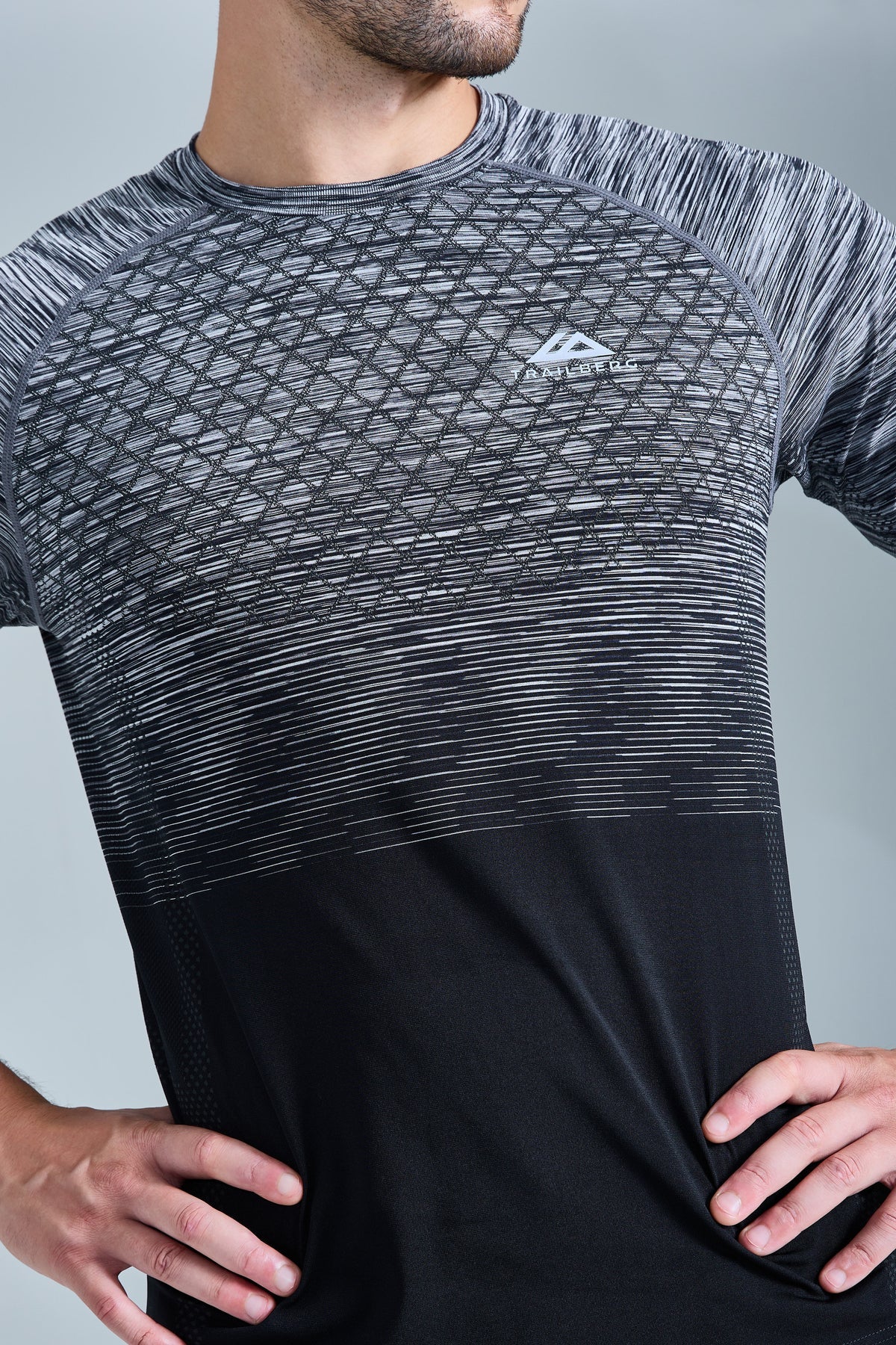 Trailberg Stride Seamless T Shirt - Black - Image 4