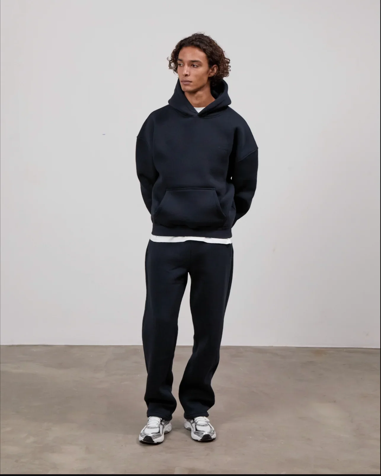 William Giles Hoodie - Navy - Image 3